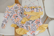 Load image into Gallery viewer, Bikini Bottom (frills) for Mommy